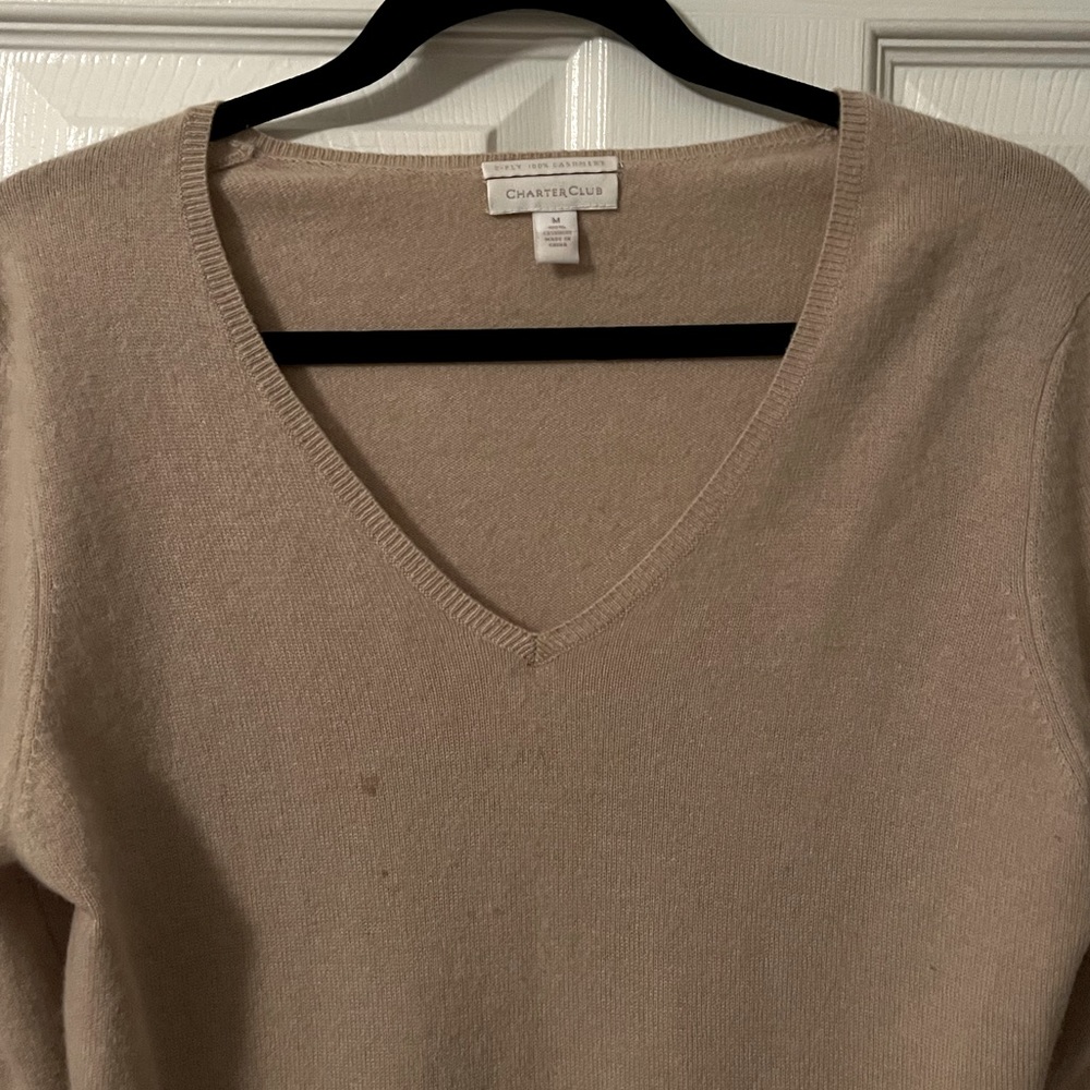 ❤️Charter Club 100% Cashmere Long Sleeve V Neck Sweater Top Size Medium M❤️ - Picture 2 of 6